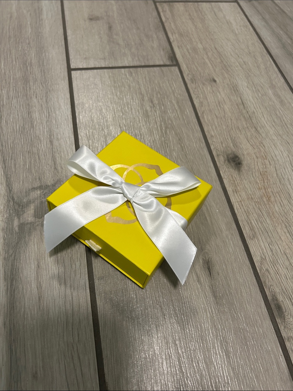 Kendra Scott Yellow Gift Box with White Satin Bow and dust bag